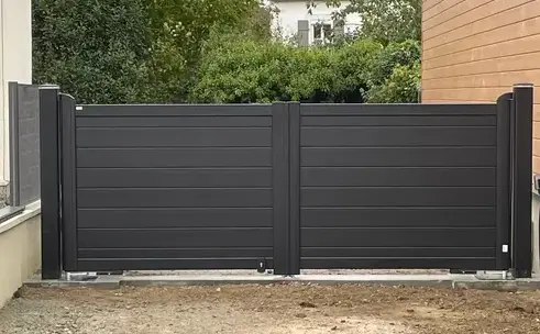 Pose de portail à Lampaul-Guimiliau - image 4